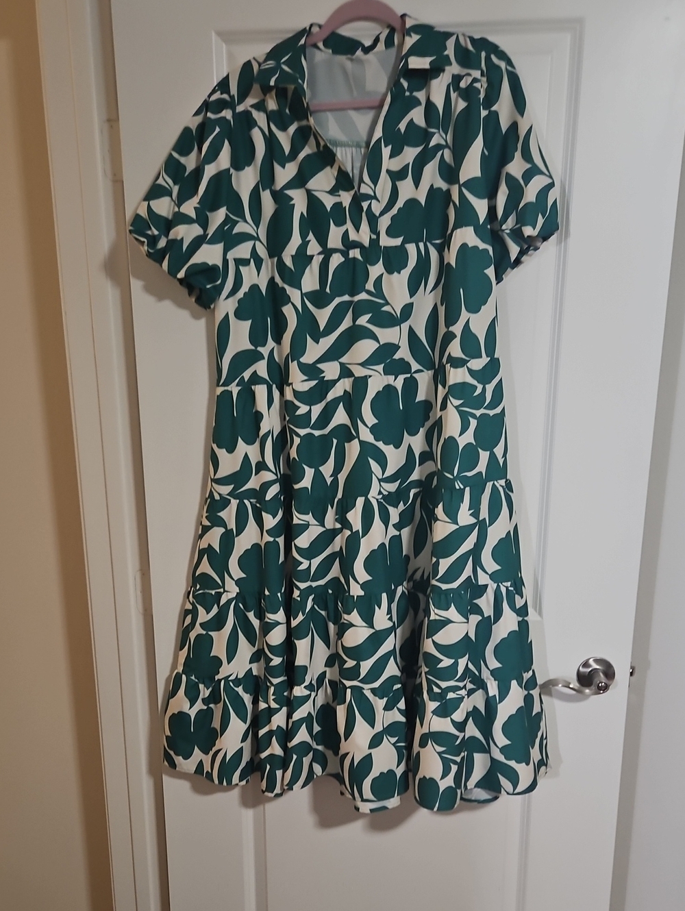Green and Cream Floral Dress - Short Sleeve Tiered Skirt Midi